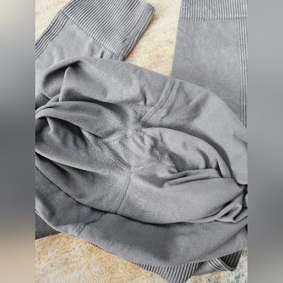 Harmony & Balance Stonewashed Gray Ribbed Set - Picture 14 of 14